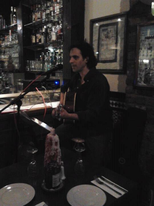 Regelmäßige Auftritte in diesem Pub in Fulham Broadway London